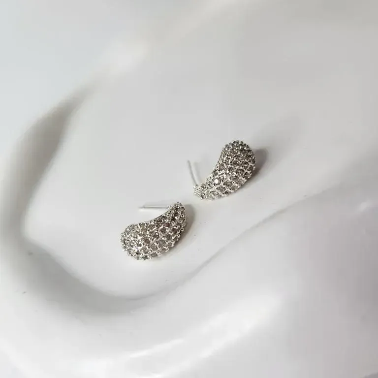 BRINCO PRATA GOTA ZIRC M