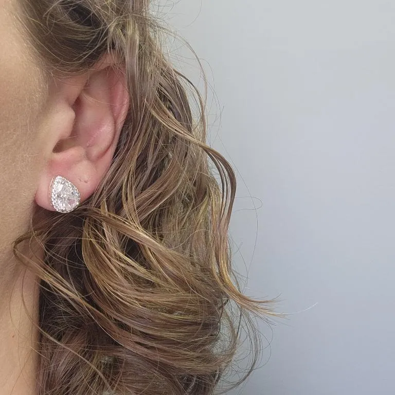 BRINCO PRATA GOTA LUXO