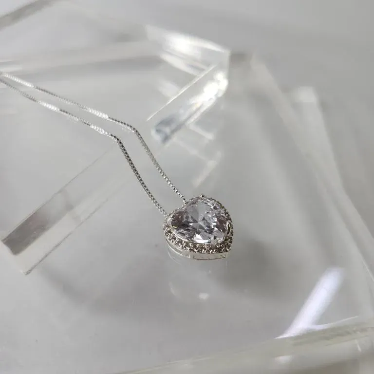 COLAR PRATA CORAÇÃO LUXO