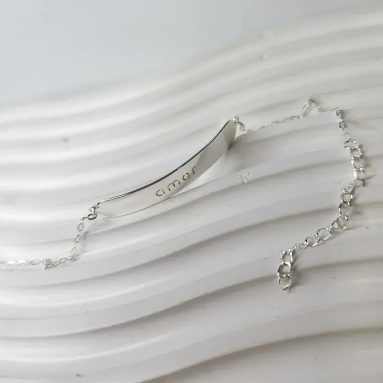 PULSEIRA PRATA PLACA AMOR