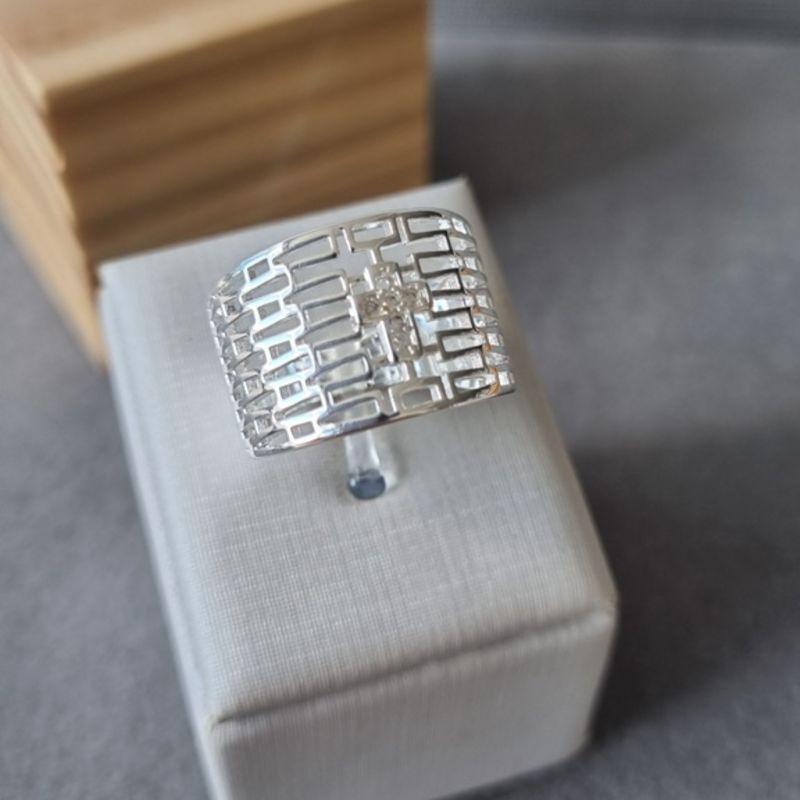 ANEL PRATA VAZADO CRUZ