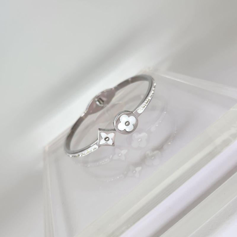 BRACELETE AÇO TREVO
