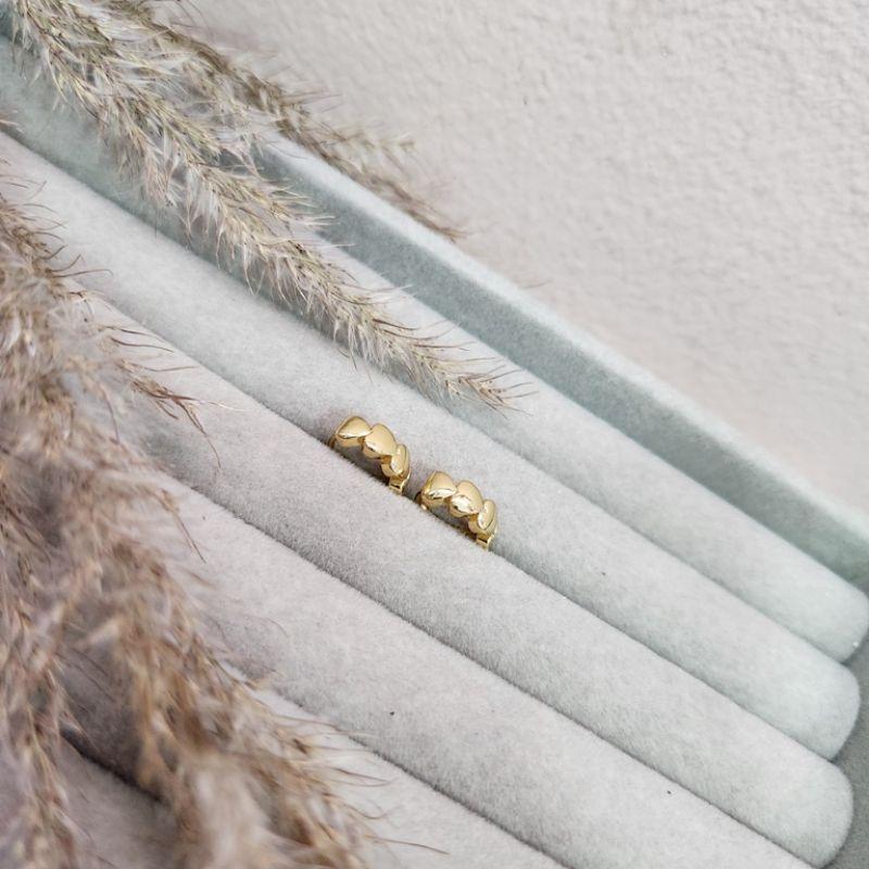 BRINCO OURO ARGOLA CORAÇÕES P