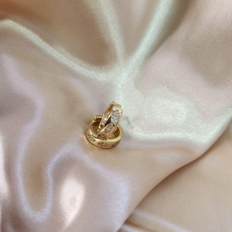 BRINCO OURO ARGOLA LISA CHAP OVAL ZIRC