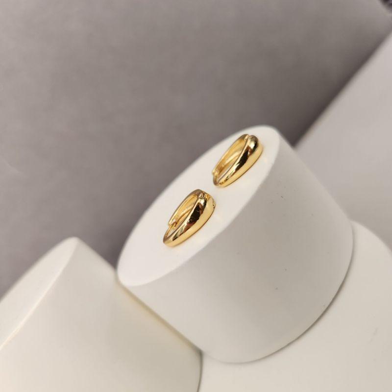 BRINCO OURO ARGOLA OVAL LISA M
