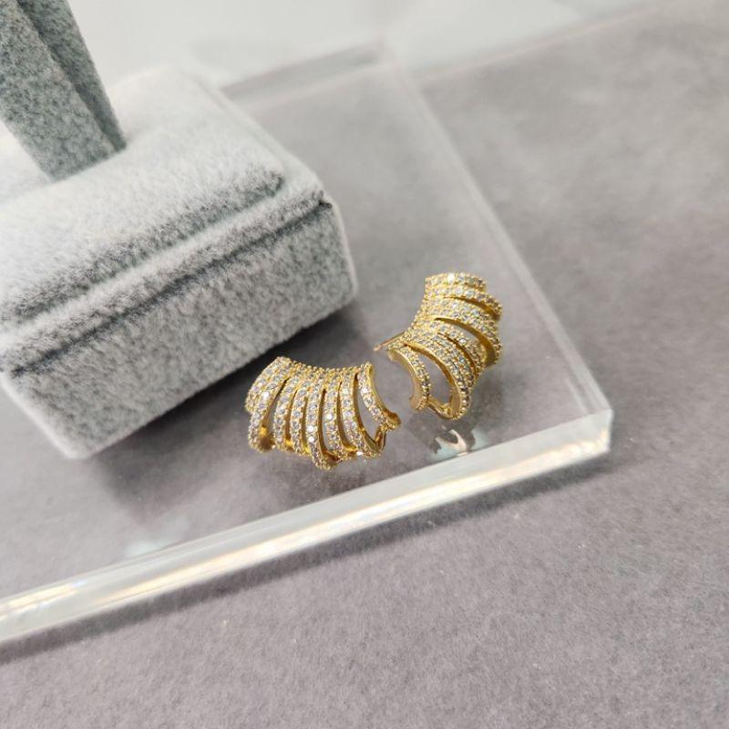 BRINCO OURO CONCHA FESTA ZIRC