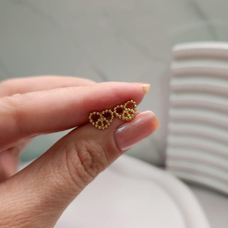 BRINCO OURO CORAÇÃO PAZ E AMOR