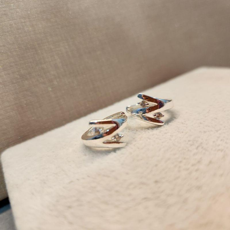 BRINCO PRATA ARGOLA DOIS PONTOS DE LUZ