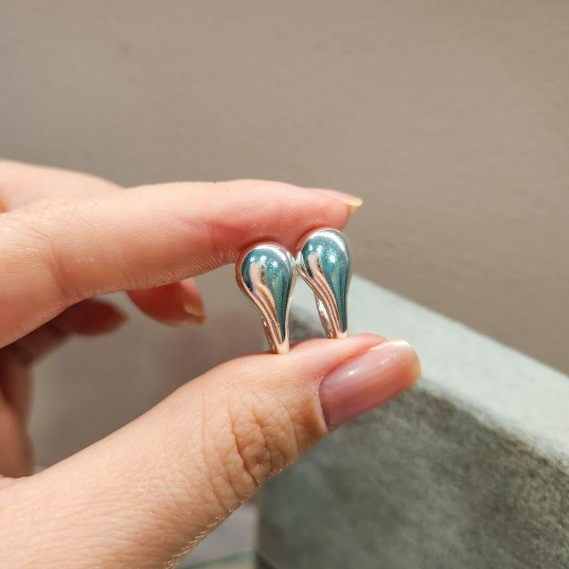 BRINCO PRATA ARGOLA GOTA CHAP