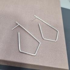 BRINCO PRATA ARGOLA LOSANGO M