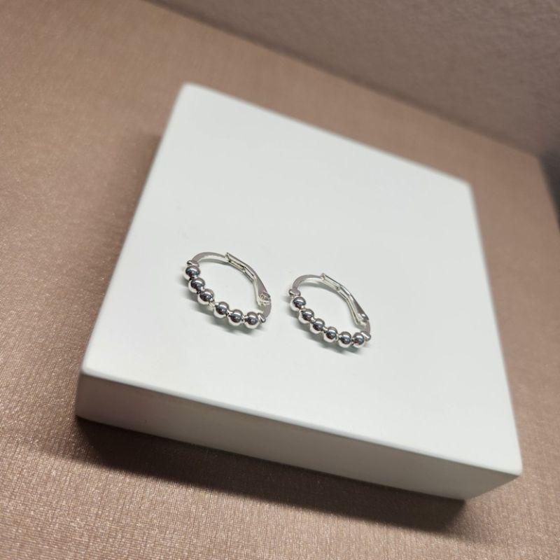 BRINCO PRATA BOLINHAS LISAS