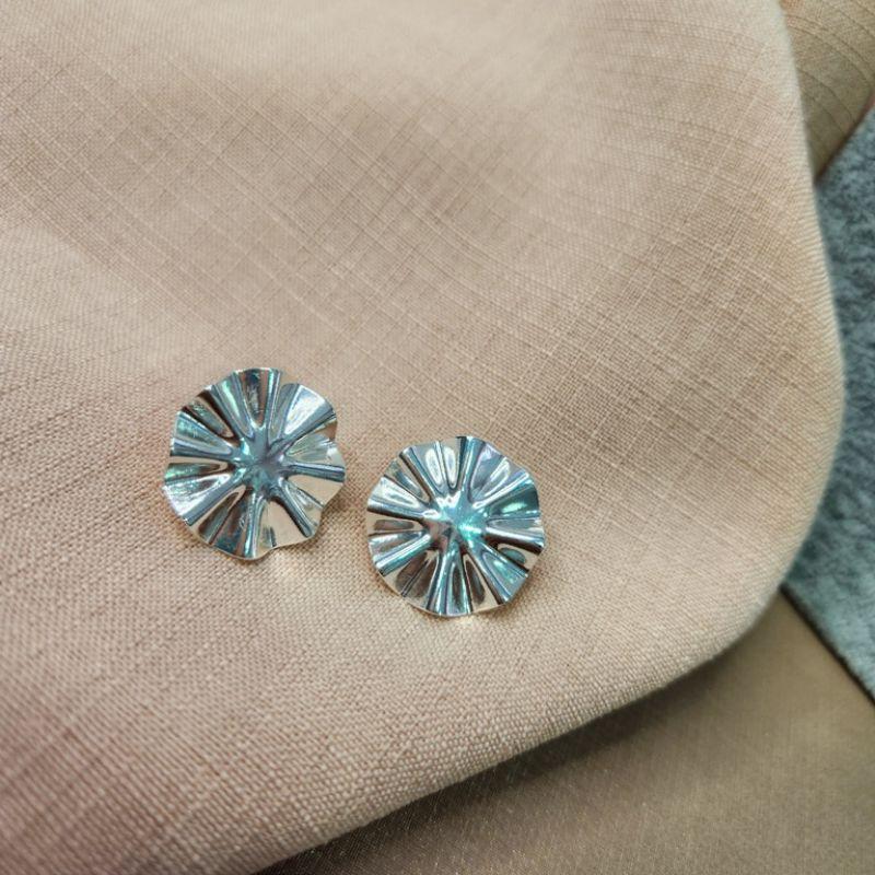 BRINCO PRATA DISCO RAIOS