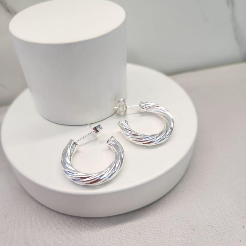 BRINCO PRATA GROSSA TORCIDA