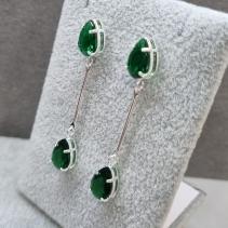 BRINCO PRATA PINO ESMERALDA GOTA