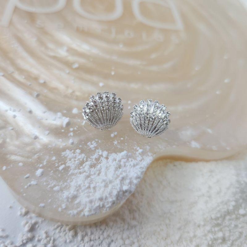 BRINCO PRATA SHELL ZIRC