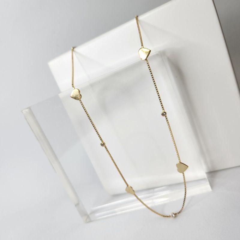 COLAR OURO CORAÇÕES PONTO DE LUZ