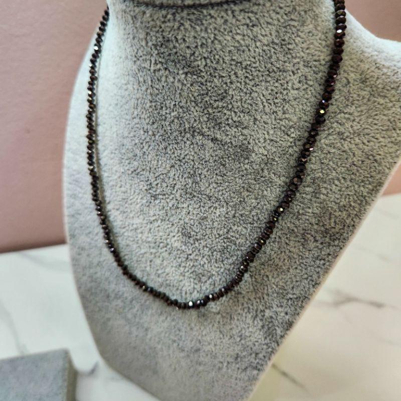 COLAR OURO CRISTAL GRAFITE