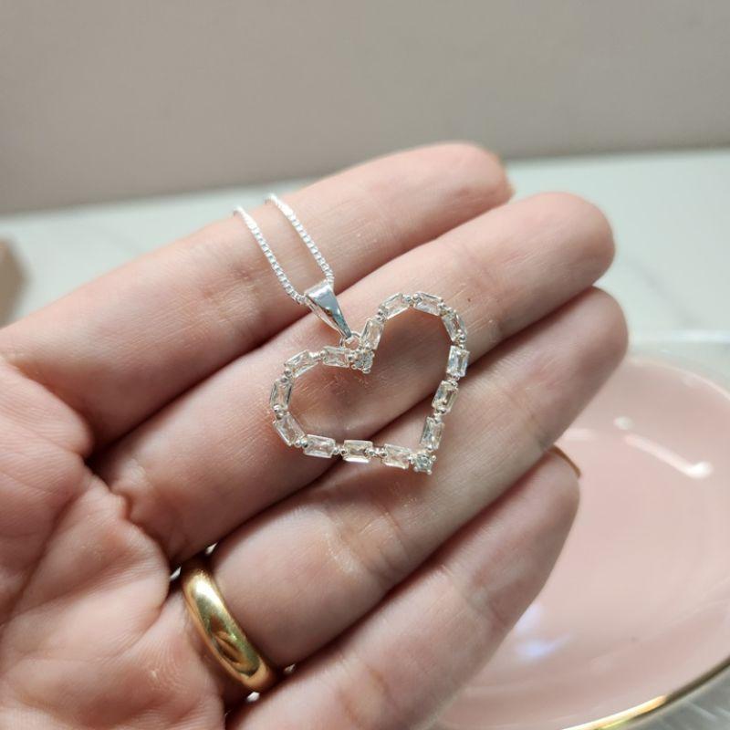 COLAR PRATA CORAÇÃO NAVETES