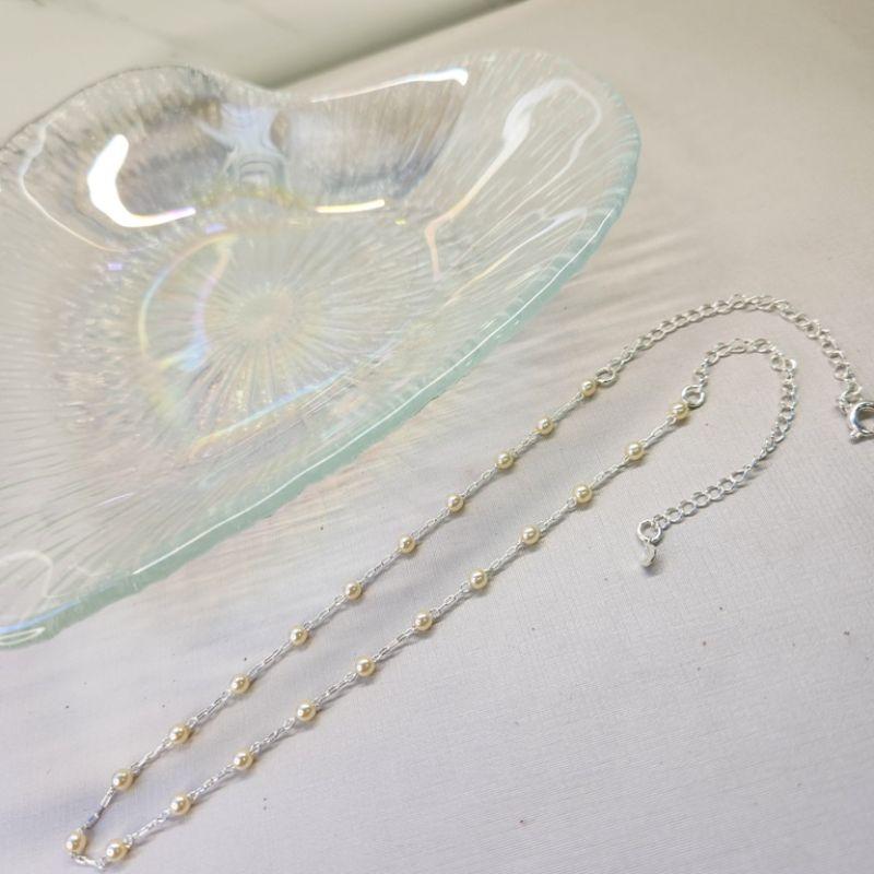 COLAR PRATA PÉROLAS MINI ESPASSADAS