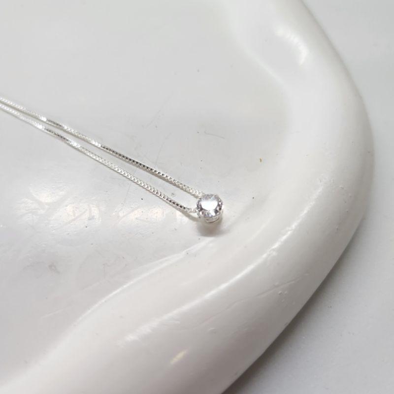 COLAR PRATA PONTO DE LUZ