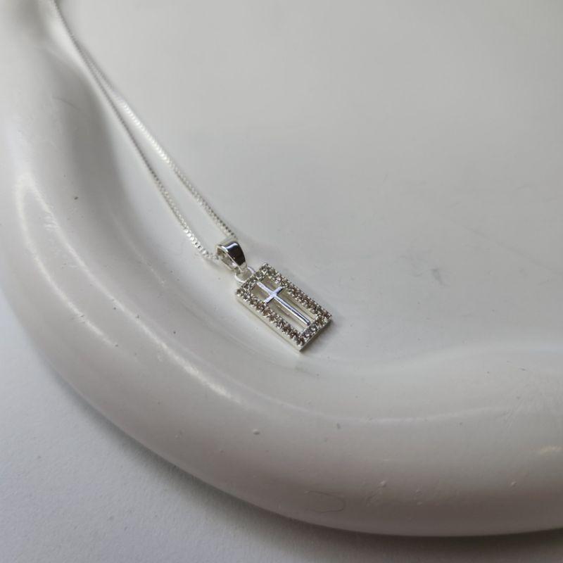 COLAR PRATA RETANG CRUZ Z