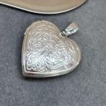 PINGENTE PRATA RELICÁRIO CORAÇÃO