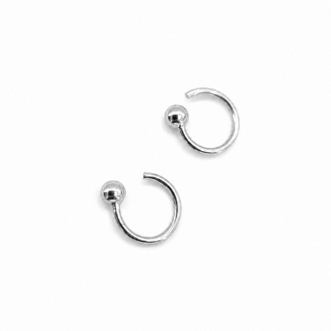 BRINCO PRATA PASSANTE FIO COM BOLINHA